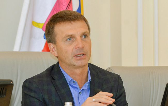 Глава Днепропетровского облсовета подал в отставку