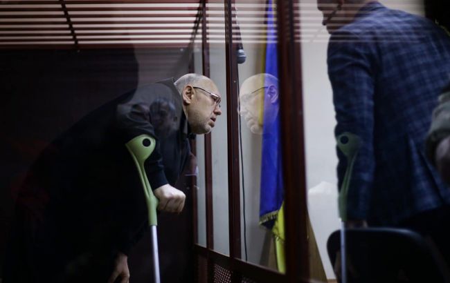 Прокуратура просить для Павловського арешту без права на заставу