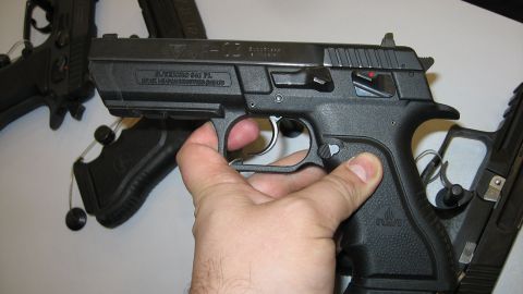 В Пакистане убили депутата в ходе праздничной стрельбы после победы на выборах