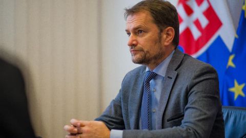 "Закарпатье в обмен на вакцину от РФ". Все подробности скандала из-за "шутки" премьера Словакии