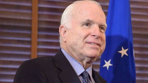 У Києві з'явилася вулиця Маккейна