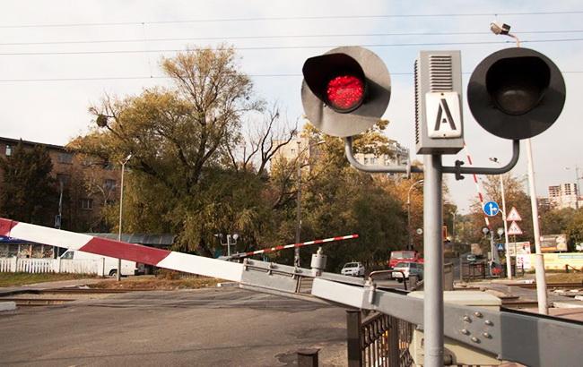 У Полтавській області двоє осіб потрапили під потяг