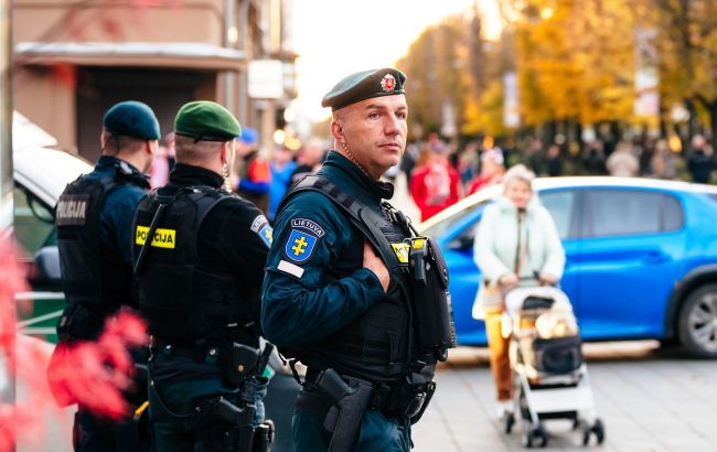 У Литві викрили мережу ГРУ, яка готувала вбивства та підпали техніки для ЗСУ (фото, відео)