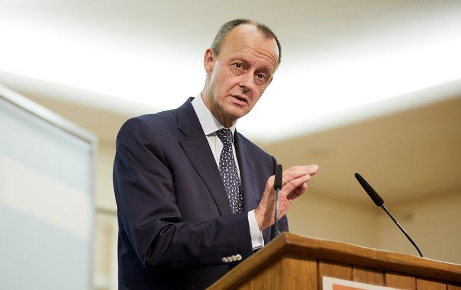 Претендент у наступники Меркель запропонував заморозити "Північний потік-2"