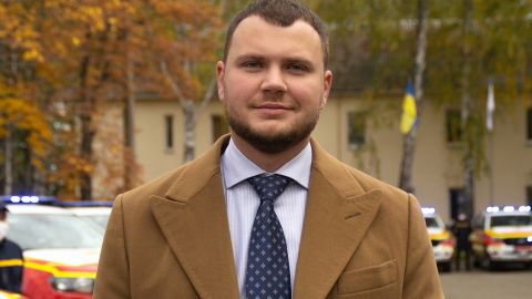 Спустити на воду: як у Кабміні пропонують розвантажити дороги