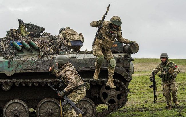 Активні операції ЗСУ біля Сватового та уявні "перемоги" росіян у Мар'їнці: карти боїв