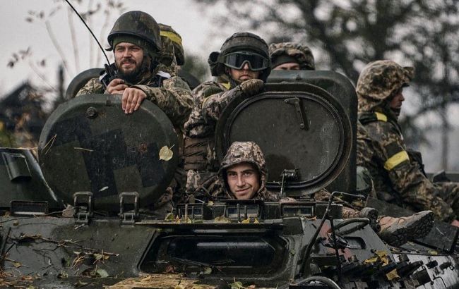 ЗСУ відбили понад 50 ворожих атак на Донбасі та знищили склад боєприпасів РФ, - Генштаб