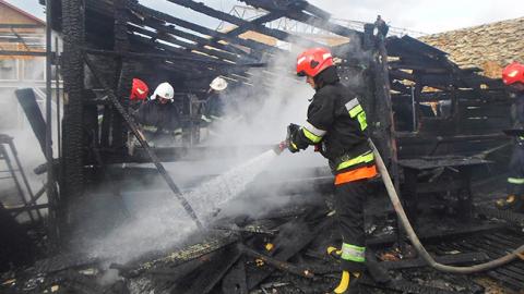 У Чернігові горів слідчий ізолятор, евакуювали десятки людей