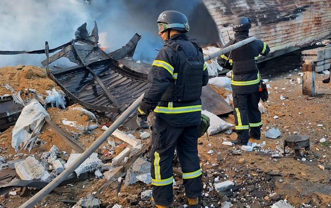 Ракетный удар по Днепру: в городе пострадал инфраструктурный объект