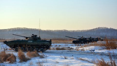 Танки, БМП і стрілецька зброя: Росія почала навчання біля кордонів з Україною