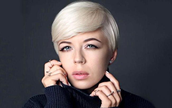 "Какой взгляд": ONUKA удивила фанов своим детским фото