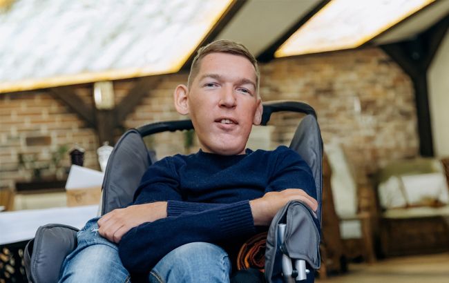 Суд избрал меру пресечения Гусакову по делу о мошенничестве с донатами