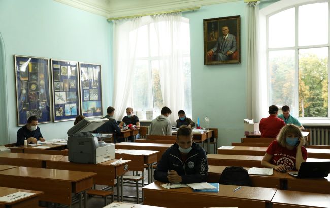 Виїзд студентів за кордон в умовах воєнного стану: що потрібно знати