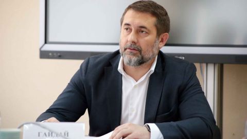 "Эвакуируйтесь, пока можем забрать". В Луганской области согласовали гуманитарный коридор: места сбора