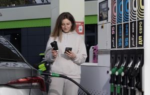 Пальне дешевшає? Що відбувається з цінами на АЗС 9 квітня