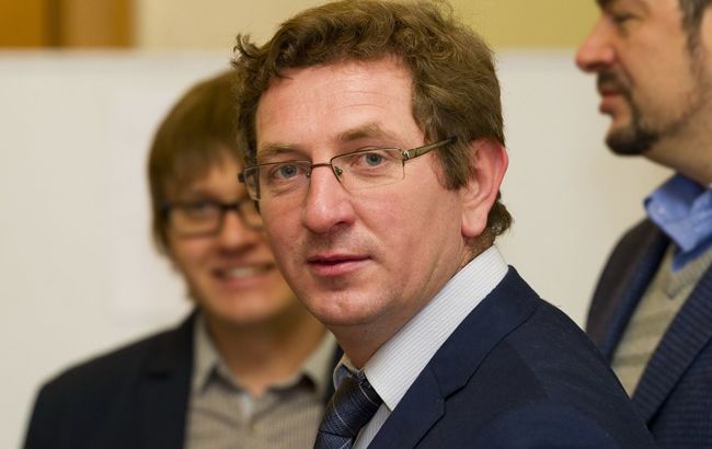 Суд отменил указ Зеленского об увольнении экс-сотрудника АП в должности члена Нацрады