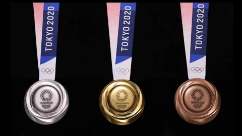 Медали для Олимпиады в Токио изготовили из переработанных смартфонов
