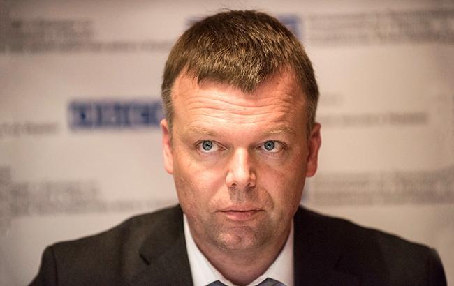 При разведении сил на Донбассе за час вдоль 500 км линии соприкосновения прекратятся бои, - Хуг