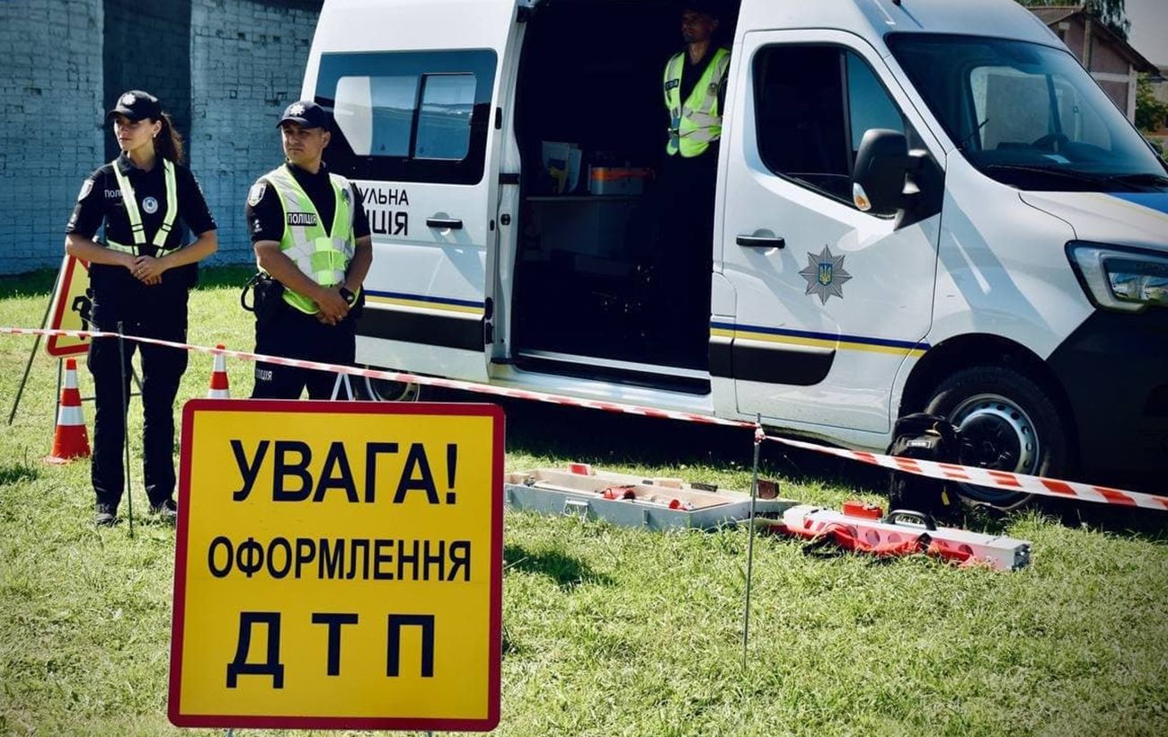 В Киеве пьяный водитель грузовика сбил двух пешеходов: пострадавшие госпитализированы