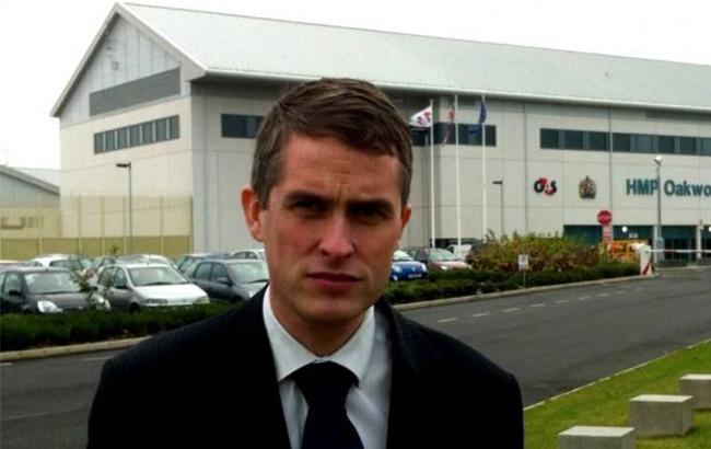 Російська атака призвела до загибелі жінки від "Новачка", - міністр оборони Британії