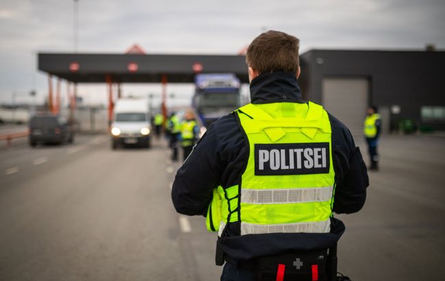 Украинские беженцы застряли на границе России и Эстонии. В МИД отреагировали