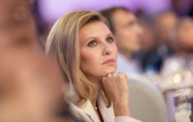 Перша леді України в День Вишиванки: яскраві фото Зеленської