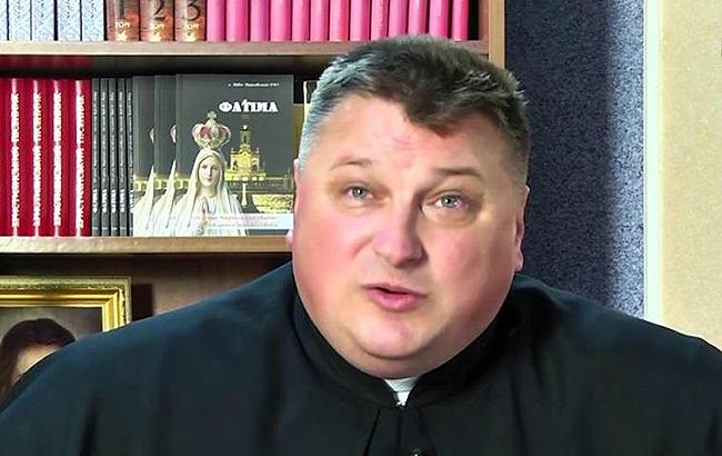 Польский священник, которому запретили въезд в Украину, попал в базу "Миротворца"