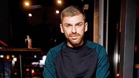 Долго не страдал по Мишиной: полуфиналист "Холостячки" Рыбак засветил на фото свою девушку