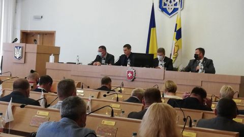 У Рівному депутати влаштували бійку