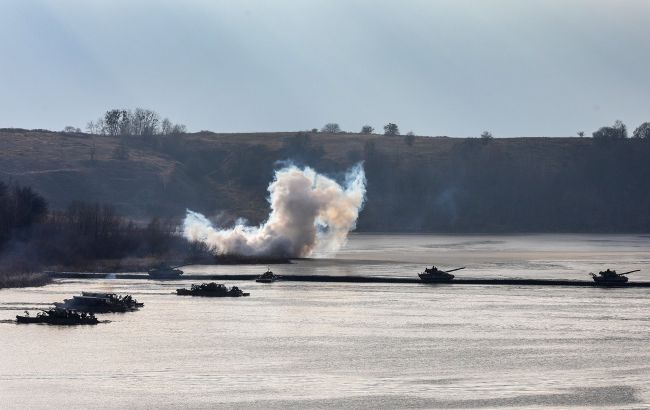 Тренировка тяжелой артиллерии: ВСУ провели военные учения возле Крыма