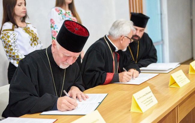 У школах Івано-Франківська викладатимуть християнську етику