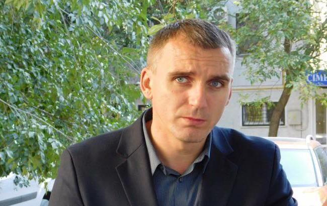 В Николаеве сторонники экс-мэра Сенкевича заблокировали трибуну горсовета