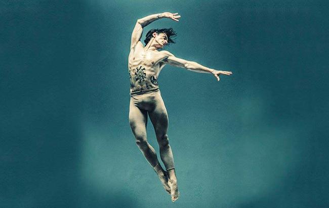 Британский журнал назвал украинского танцора мужчиной года
