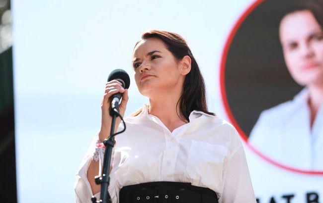 Тихановская призвала освободить женщин, задержанных на марше в Минске