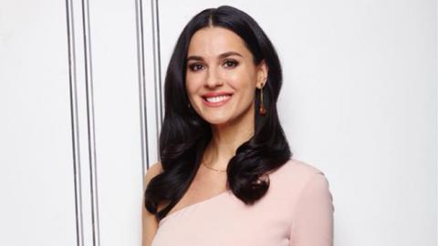 "Яскрава жінка на тлі скромного чоловіка": Маша Єфросиніна вийшла на прогулянку в шубі за 20 тис. грн