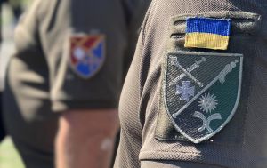Наручники та газ проти 61-річного чоловіка: на Хмельниччині розгорається скандал з ТЦК