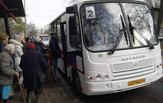 "Бутылки идут в комплекте": в сети высмеяли новые автобусы Захарченко (фото)