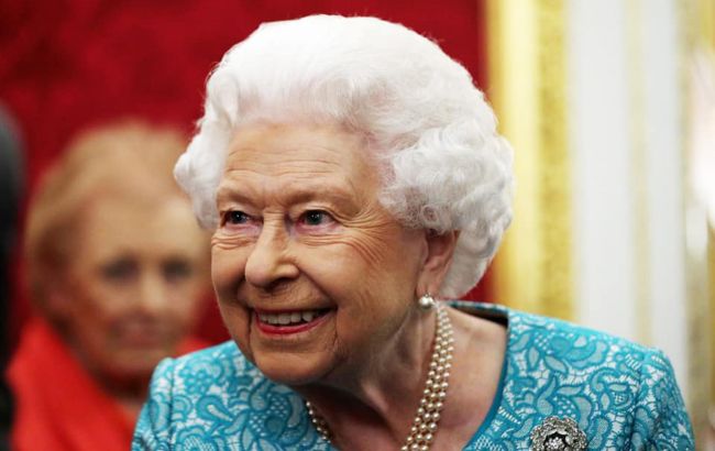 94-річна Єлизавета II почала випускати свій алкоголь