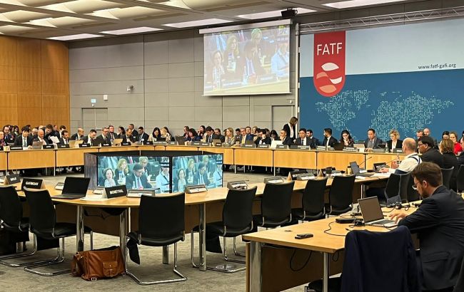 Украина призвала FATF внести Россию в черный список из-за связей с КНДР и Ираном