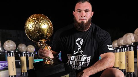 Українець став найсильнішою людиною в світі, піднявши майже 540 кілограмів