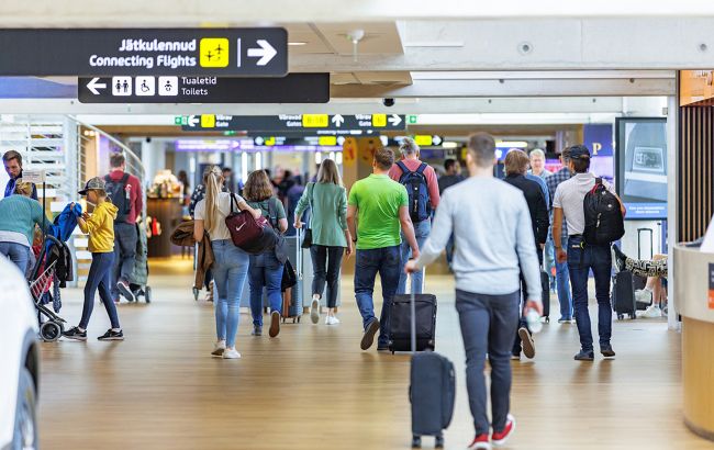 Аэропорт в ЕС снял ограничения на провоз жидкостей в самолете: новые правила