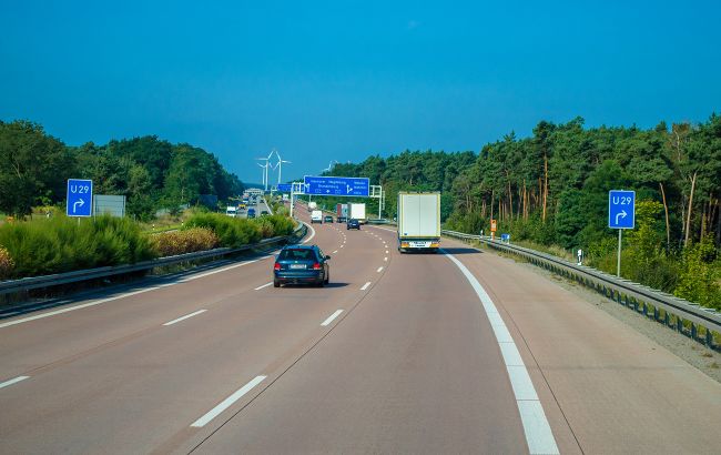 На дорогах Украины появились новые знаки: водители уже отыскали "зраду"