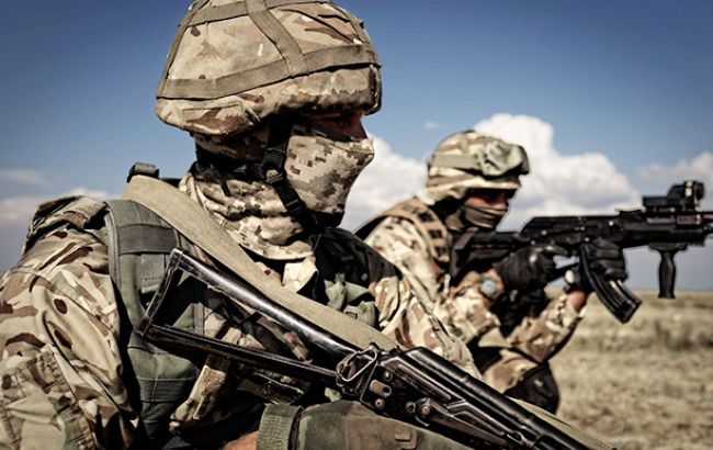 Боевики открыли провокационный огонь по Крымскому, ранены двое военных, - штаб АТО