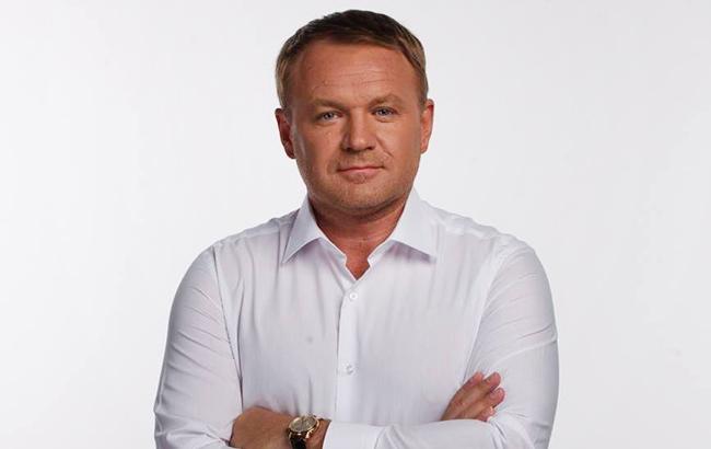 Експерти розповіли, хто може допомагати Кропачову скуповувати активи сина Януковича