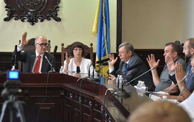 Правозащитники призывают ВКССУ назначить 6 международных экспертов для запуска ВАКС