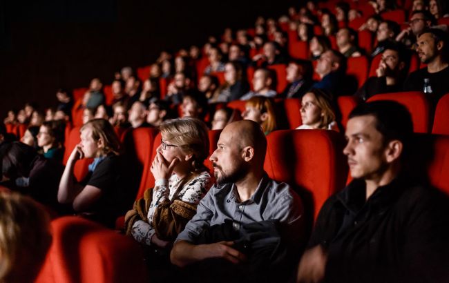 У Харківській області, попри "червону зону", відкриють кінотеатри