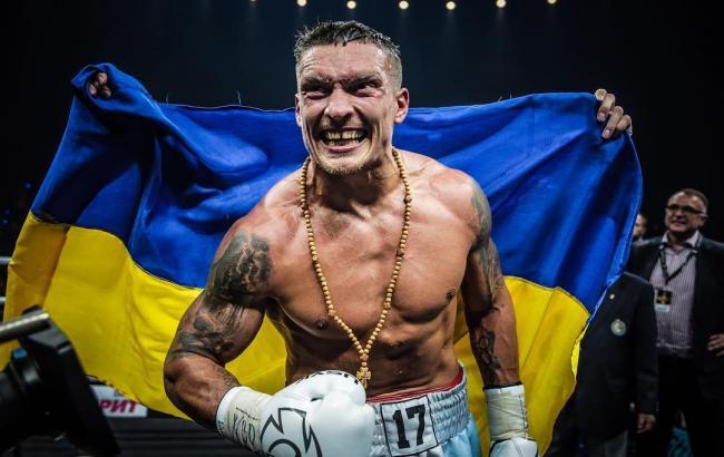 "Чемпион, гордость, легенда!": победоносный бой Усика в Москве вызвал фурор в сети