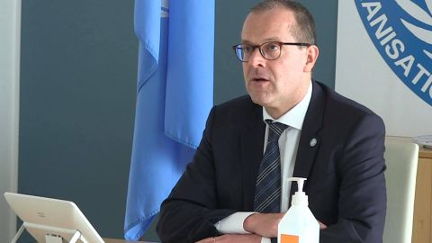 В Україну прибув глава Європейського бюро ВООЗ. На порядку денному COVID-19