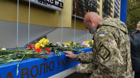 В Сумах вандалы жестоко надругались над могилами бойцов АТО (фото, видео)