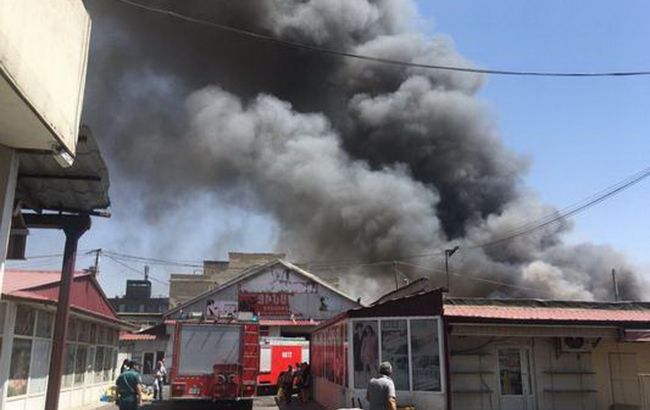 У Єревані в результаті вибуху в ТЦ загинула людина
